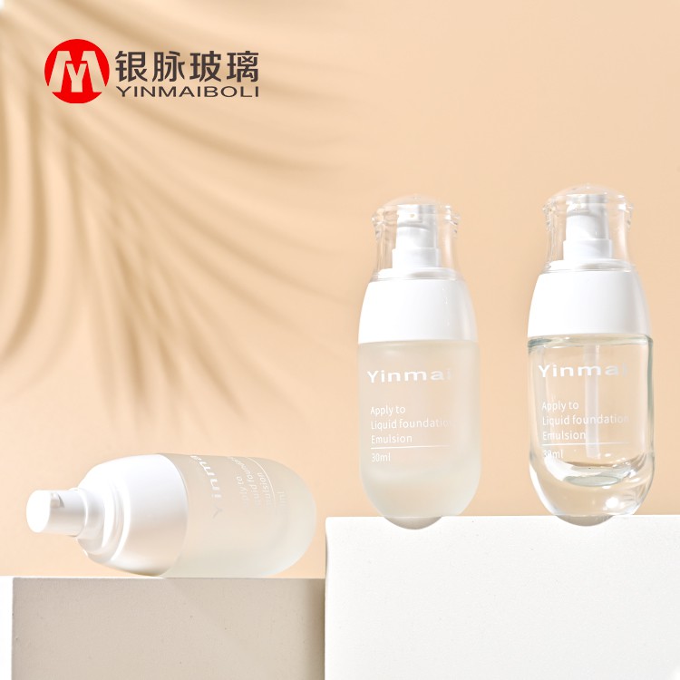 Boş cam temel şişesi